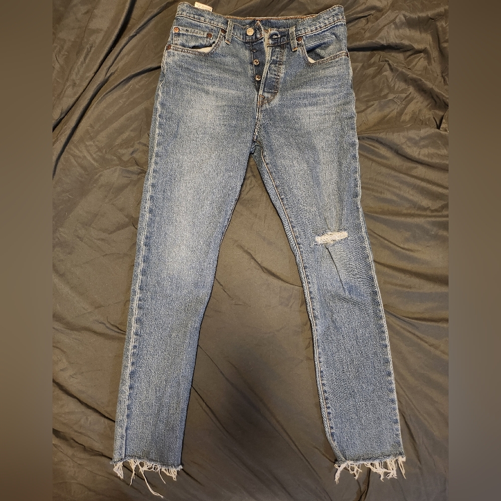 Levis 501 Distressed Button Up Skinny Jeans 28×28